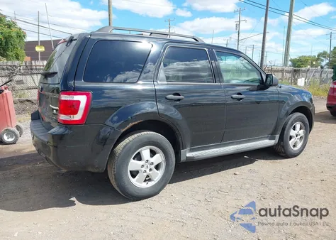 2010 Ford Escape Xlt from USA, damaged, VIN 1FMCU0D7XAKA32206
